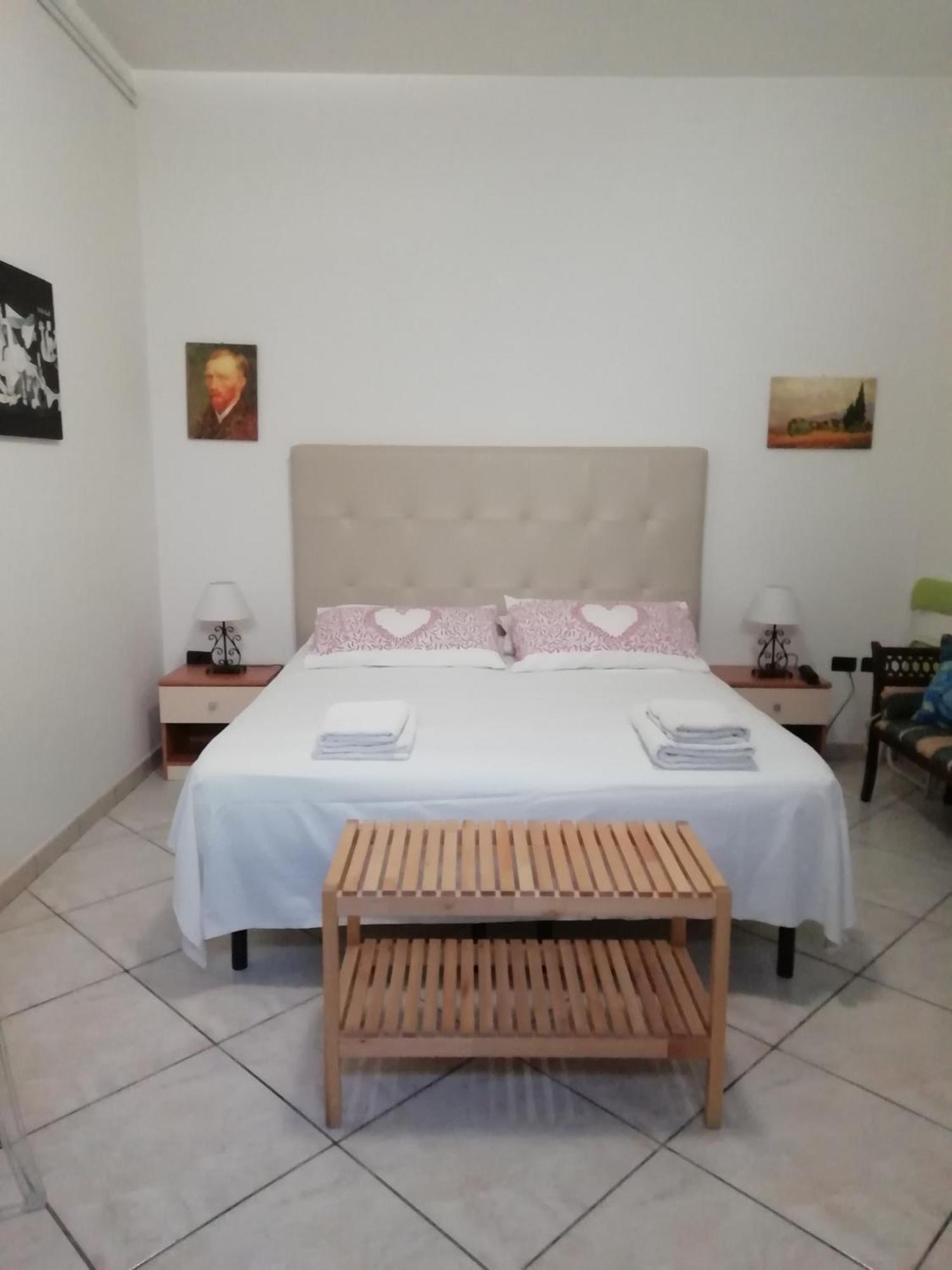 Residenza Del Sole Bed & Breakfast Surbo Екстериор снимка