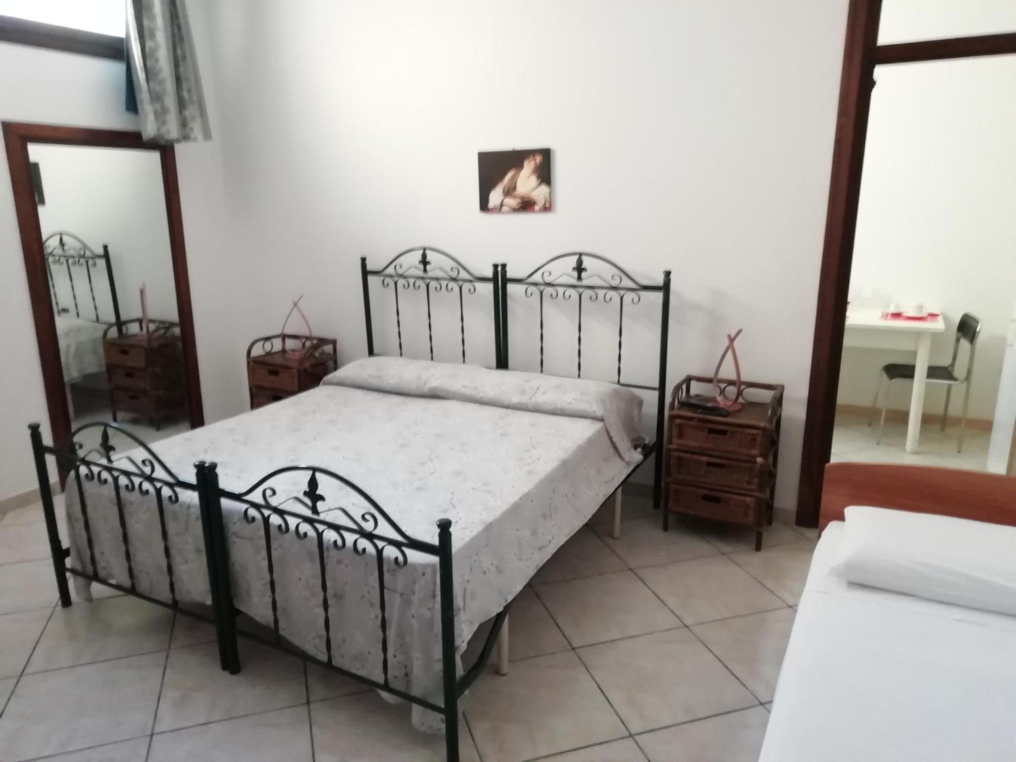 Residenza Del Sole Bed & Breakfast Surbo Екстериор снимка