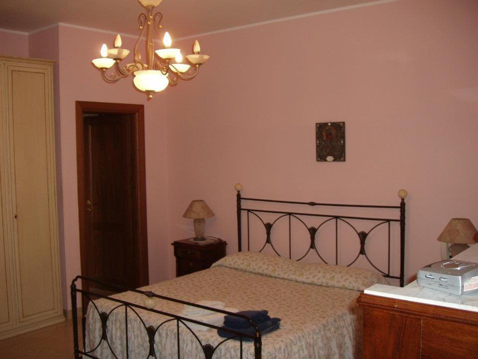 Residenza Del Sole Bed & Breakfast Surbo Екстериор снимка