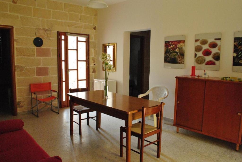 Residenza Del Sole Bed & Breakfast Surbo Екстериор снимка